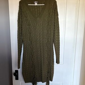 VENUS Olive Long Sleeve Knit Dress